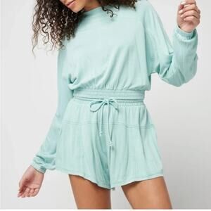 NWT L*Space Day Tripper Shorts M Light Mint Green POL‎